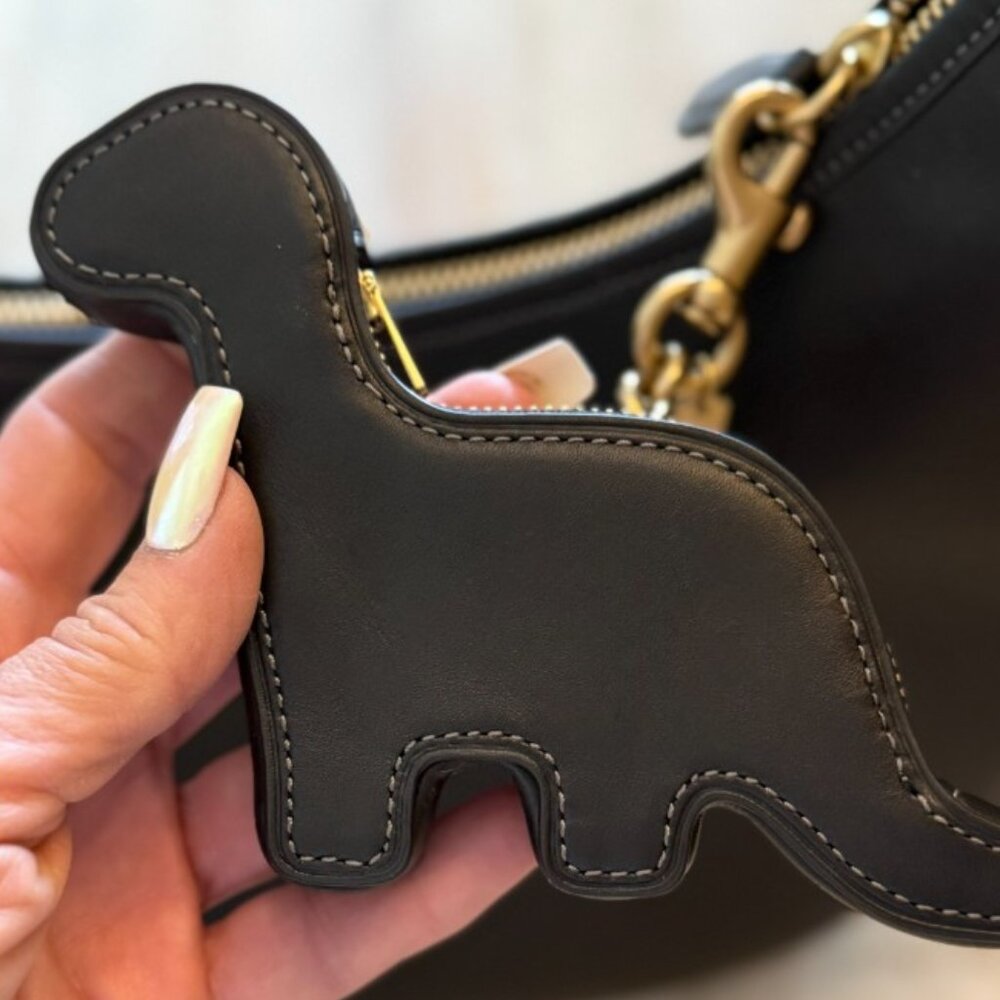 Coach Dinosaur Coin Purse  - 𝐒𝐨𝐥𝐝 𝐎𝐮𝐭! - CBR56 - Price Firm -
